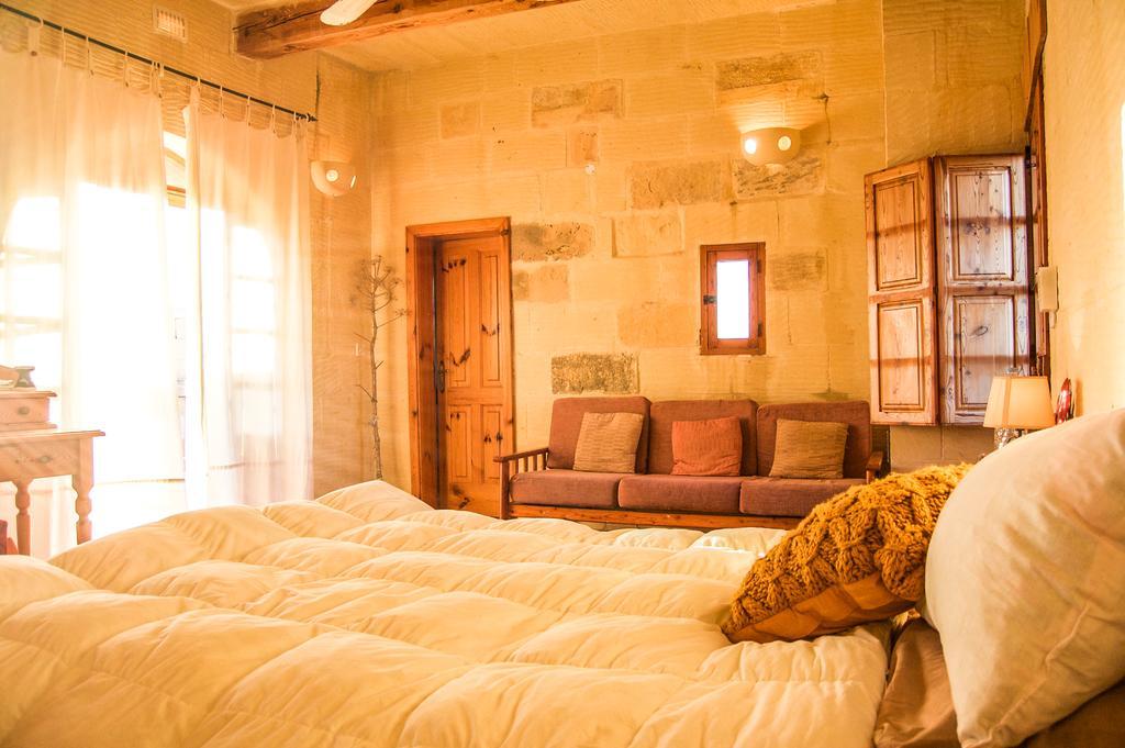 Ta'Kemmuna Hotel Qala Luaran gambar