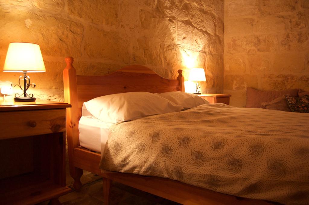Ta'Kemmuna Hotel Qala Luaran gambar